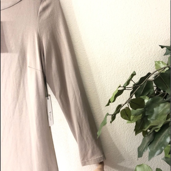 NWT Vertigo Paris Long Sleeve Tunic Top - Picture 4 of 6